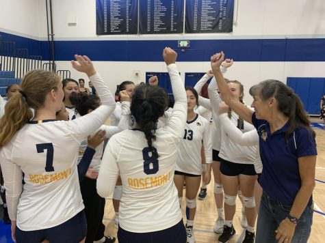 Putting in the work all summer long, Rosemont High girls’ varsity volleyball is gearing up for what it hopes will be a comeback season. Photo by Luca DiMare, Rosemont High School.